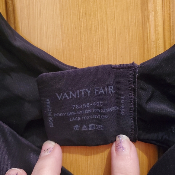 Bra 40c # 76356 vanity fair black nylon from kohls no tag, underwire - Picture 3 of 3